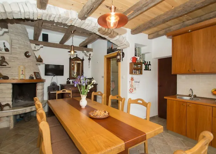 Stiniva-stone House Nyaraló *